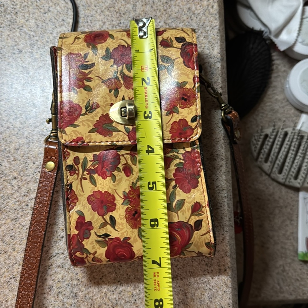 Patricia Nash Crossbody phone case - Picture 7 of 8